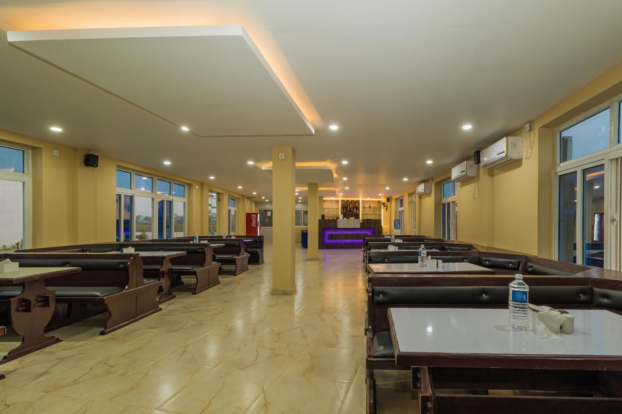 Sisai Park Village Chitwan Exterior foto