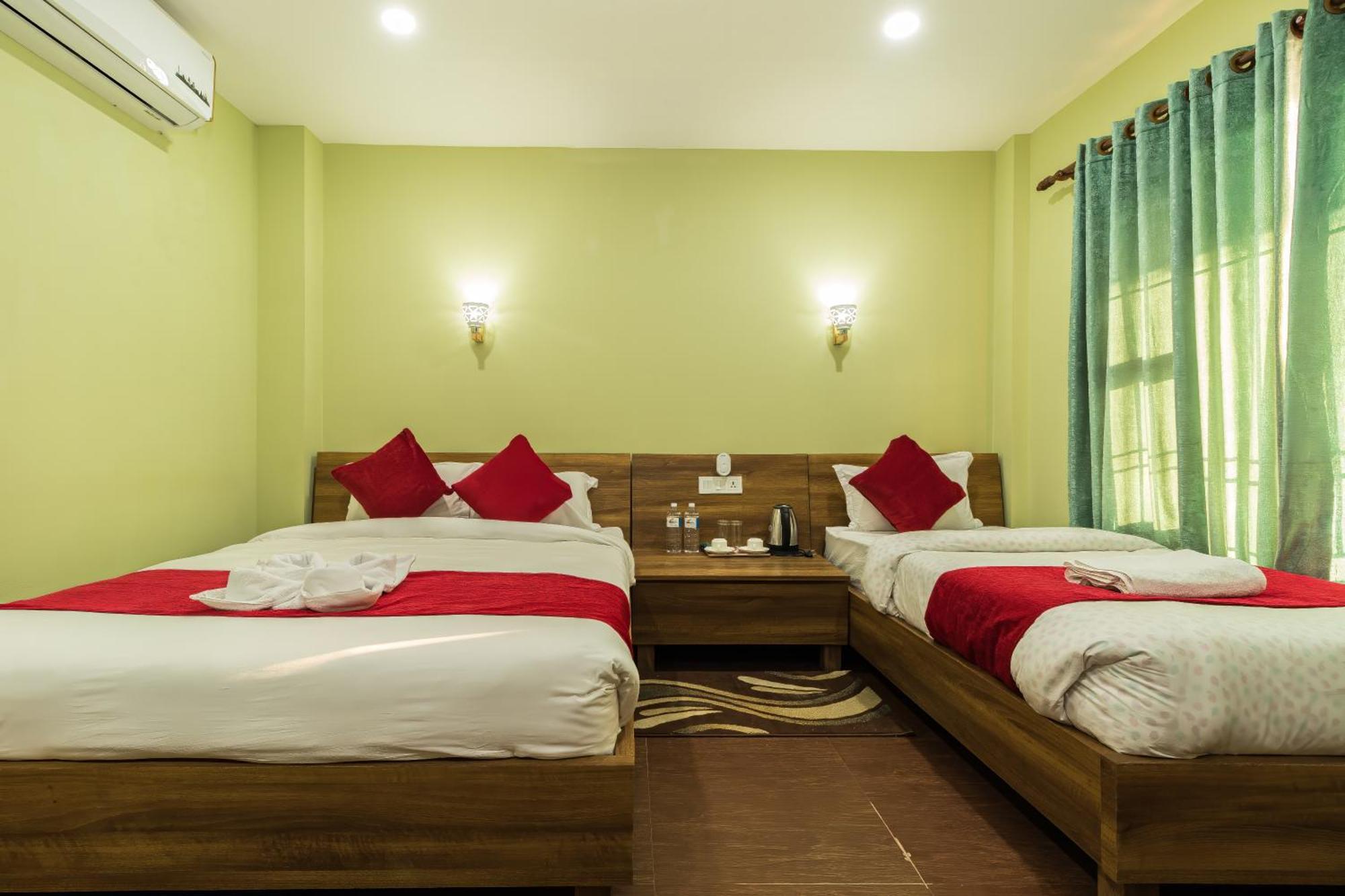 Sisai Park Village Chitwan Exterior foto