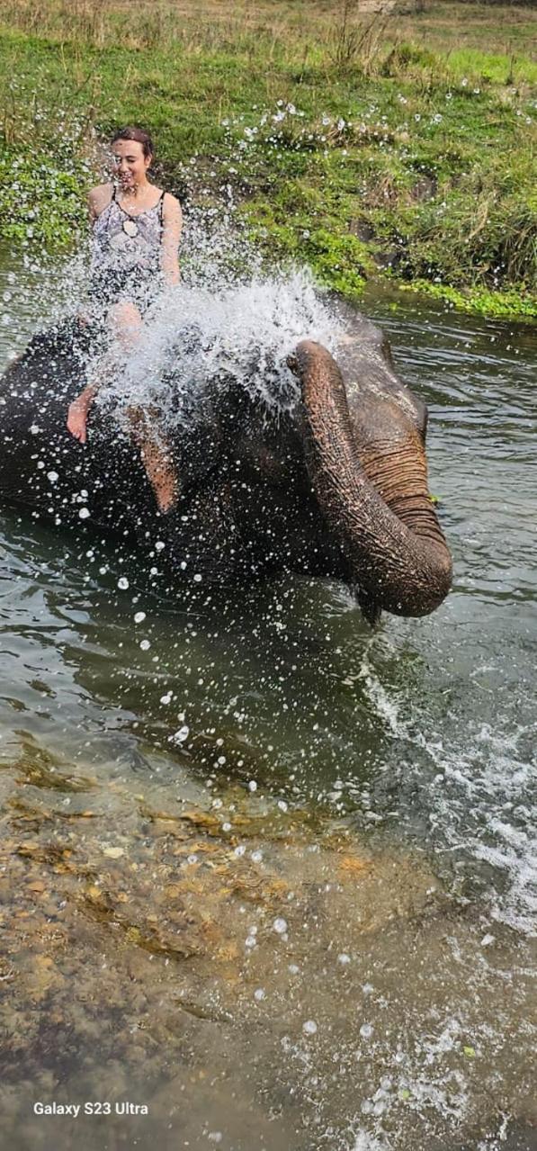 Sisai Park Village Chitwan Exterior foto